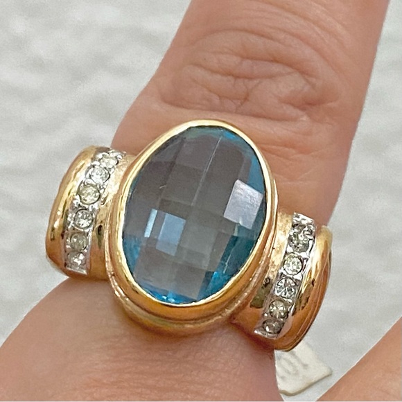 Vintage Aquamarine Pillow Cut Stone Gold-plated Statement Ring Size 6 - Picture 9 of 12